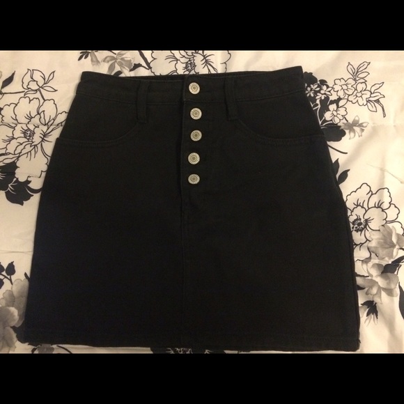 Brandy Melville Dresses & Skirts - Brandy Melville Denim Skirt